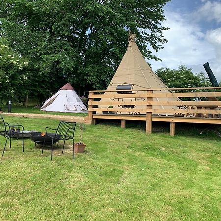 Hotel Burtree House & Retreats Tipi With Secluded Hot Tub Thirkleby Esterno foto