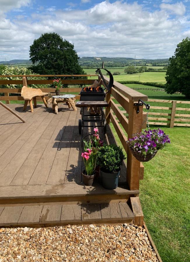 Hotel Burtree House & Retreats Tipi With Secluded Hot Tub Thirkleby Esterno foto